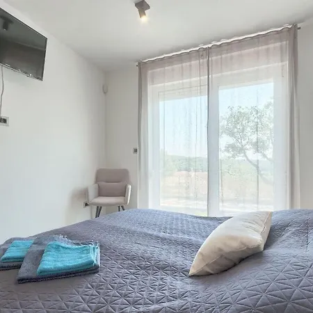 Senorita Comfortable Pula